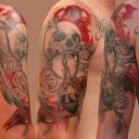 Sanduhr, Totenkopf und Krähen