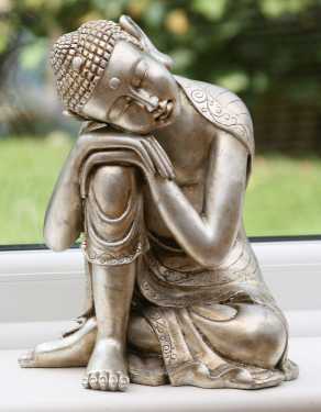 Buddha_by_sunlitsix.jpg