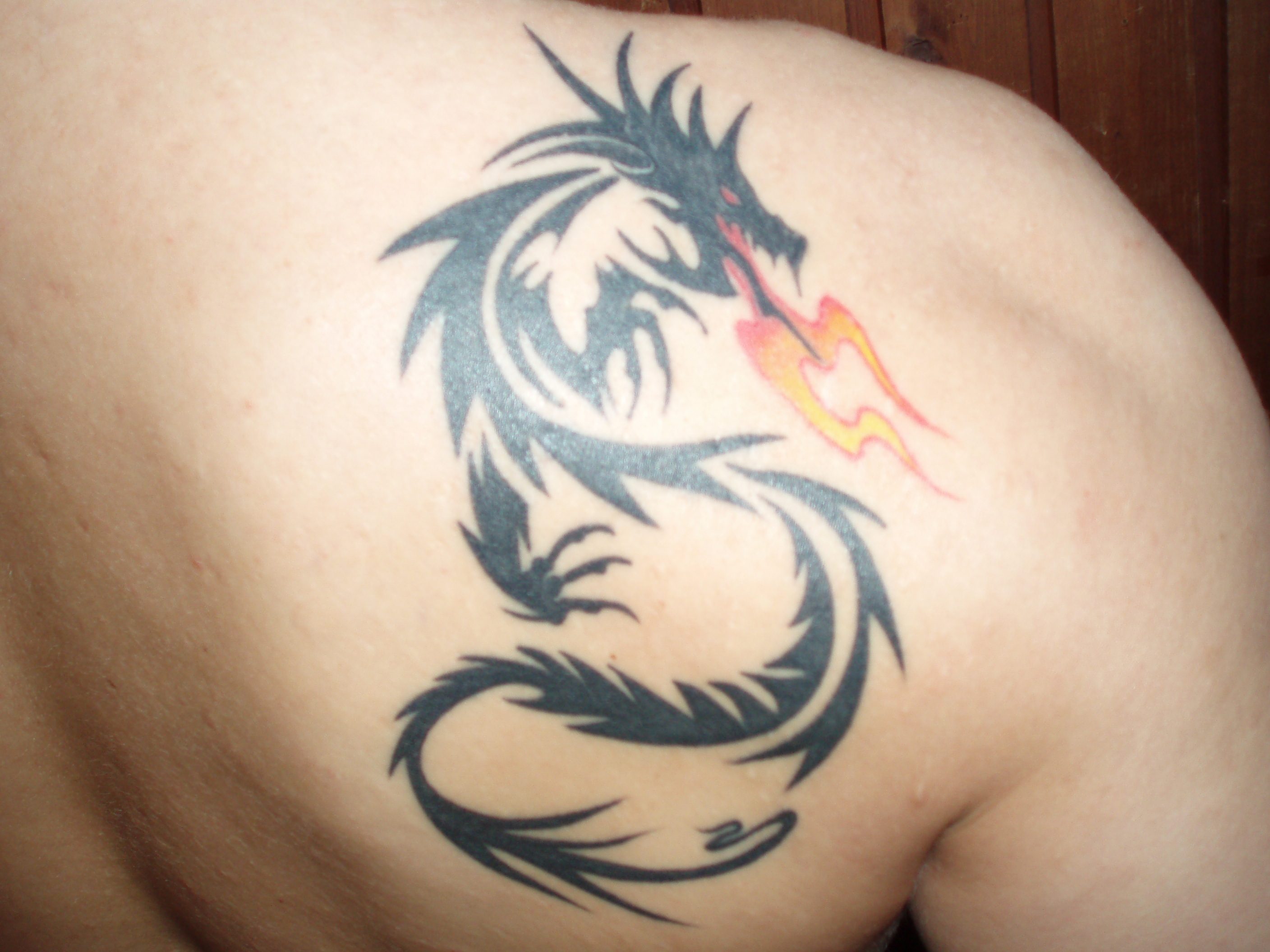 Mein nachgestochenes Tattoo verheilt.JPG