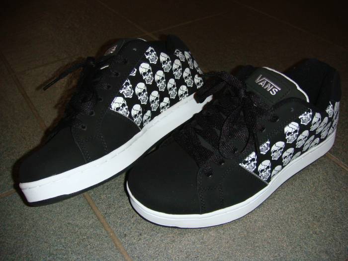 vans.JPG