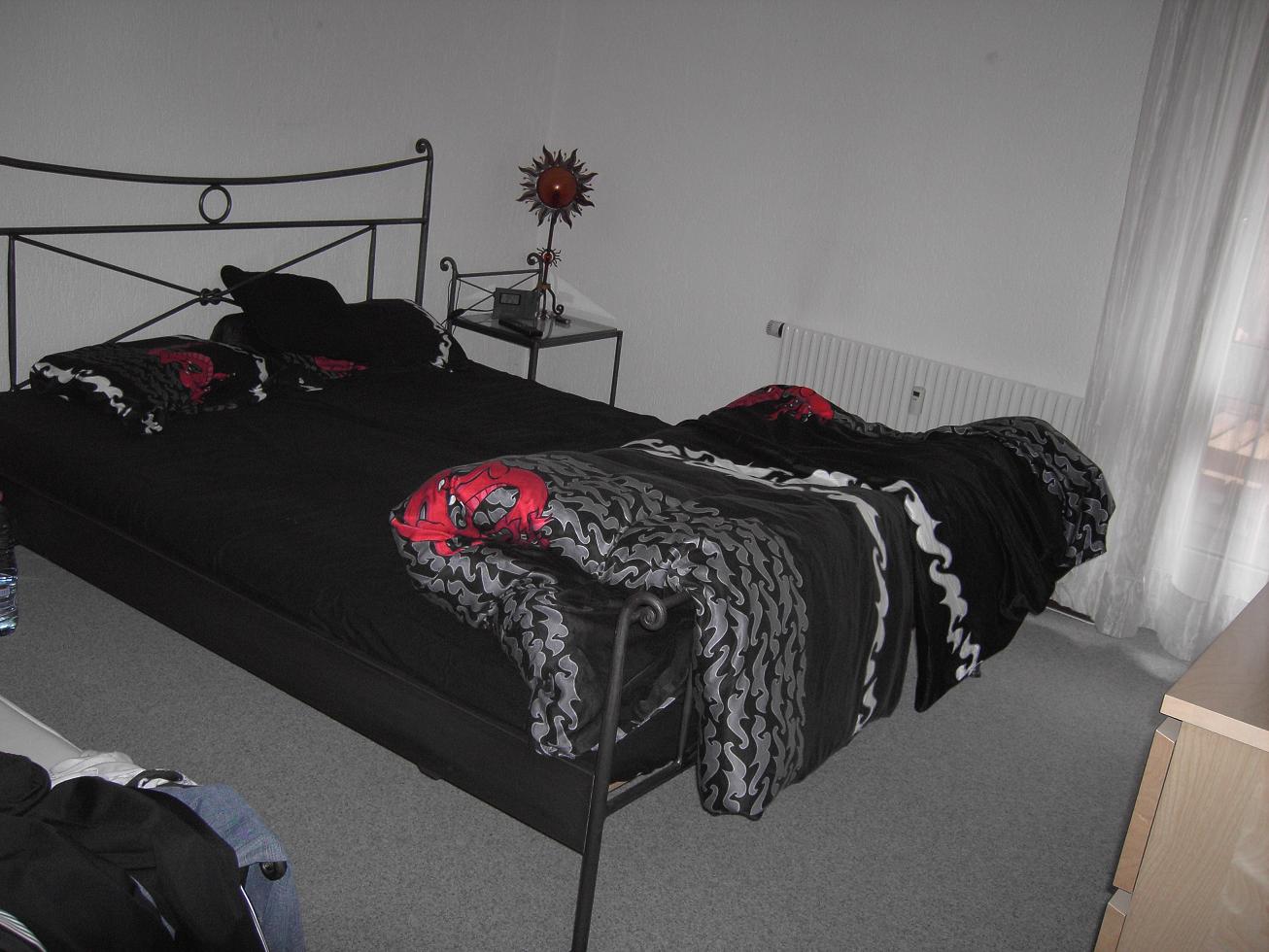 schlafzimmer.JPG