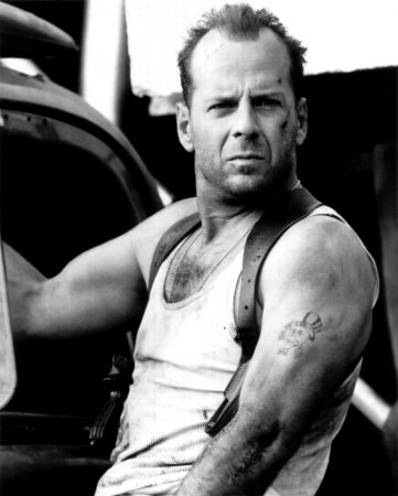 039_64182~Bruce-Willis-Posters.jpg
