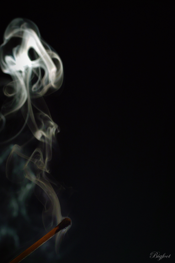 Smoke_1_by_derechteBigfoot.jpg
