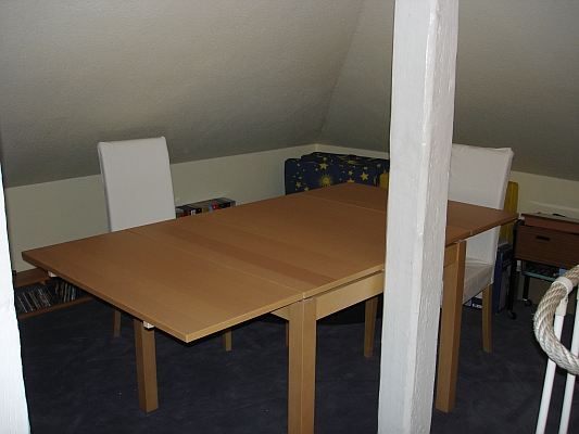 neuertisch3.JPG