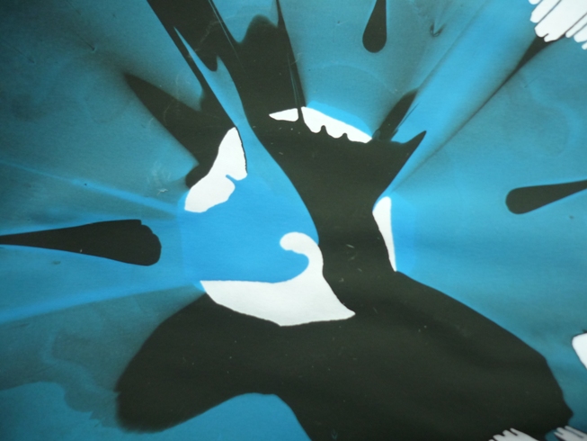 schwarz-blau.JPG