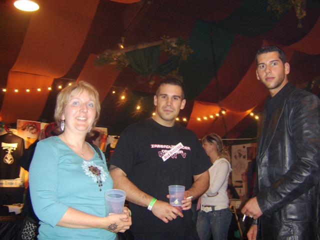 Frau Chefkoch, Eisenbieger und desen kollege.JPG