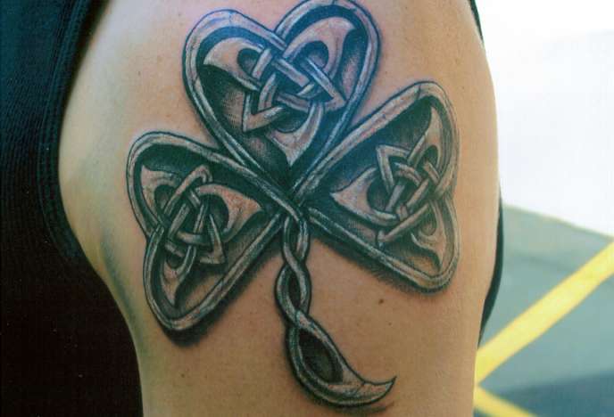 stone_celtic_knot_shamrock__2__34st.jpg