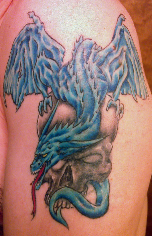 blue-dragon-with-skull-tattoo-57592.jpg