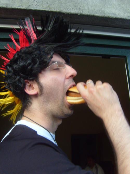wm_hotdog.jpg