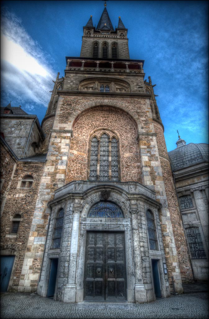 _DSC3412_3_4_tonemapped.jpg