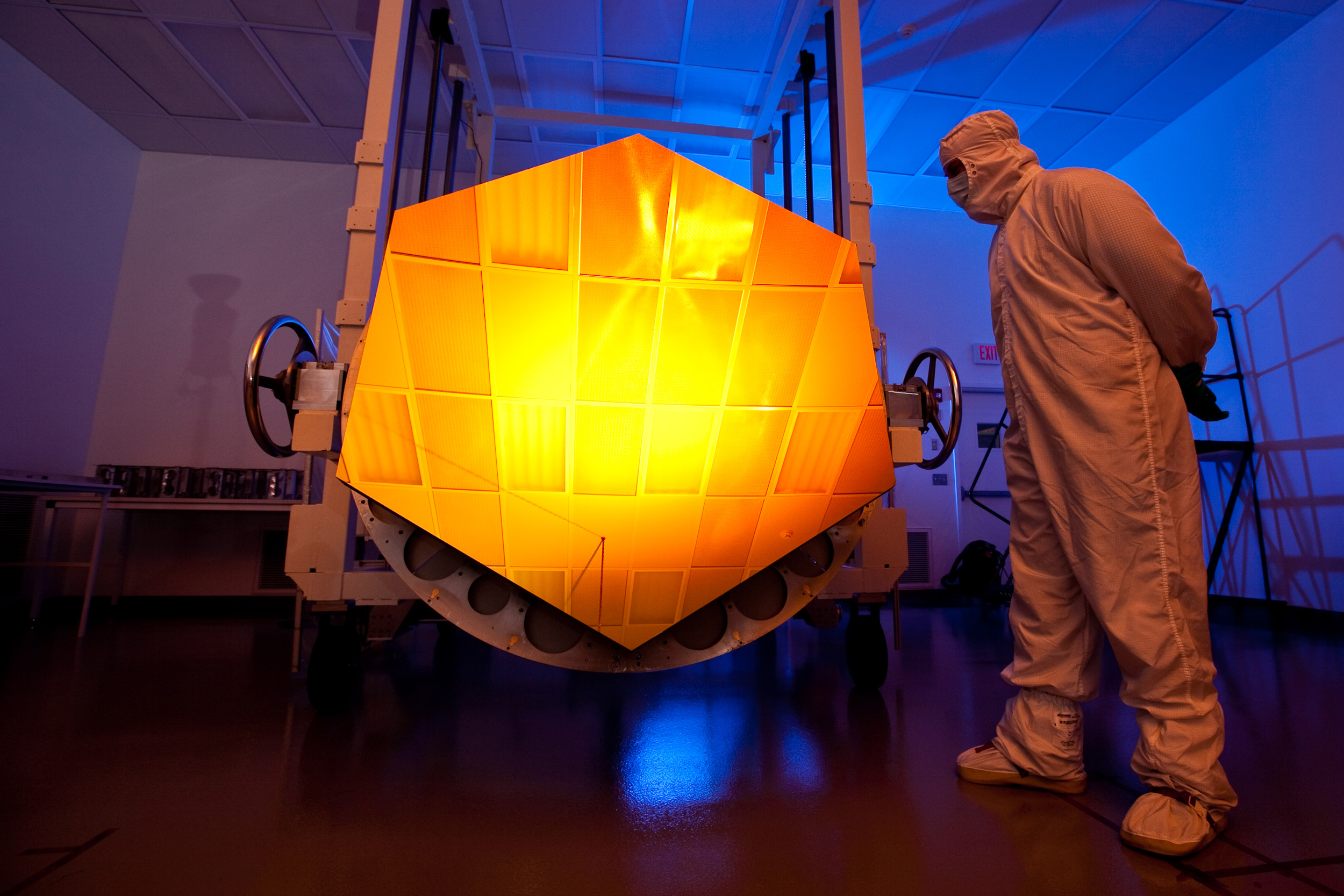James_Webb_Space_Telescope_Mirror33.jpg