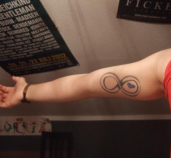 Tat2.JPG