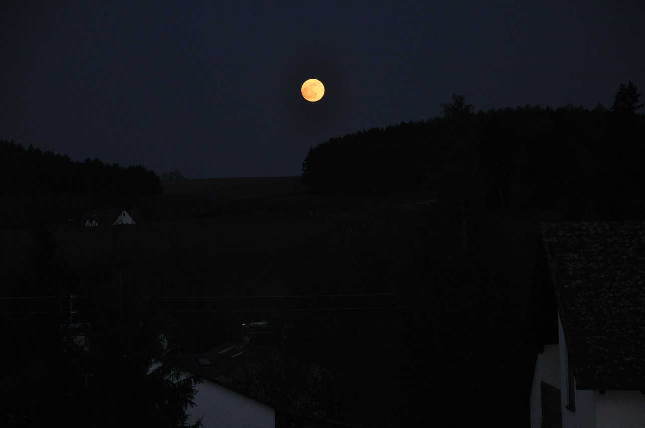 Vollmond.jpg