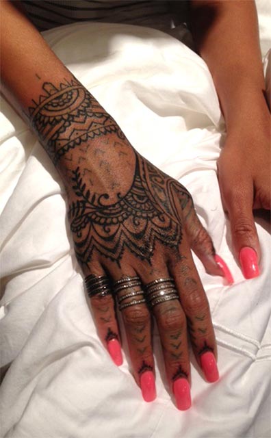 rihanna-tattoo-maori-cover.jpg