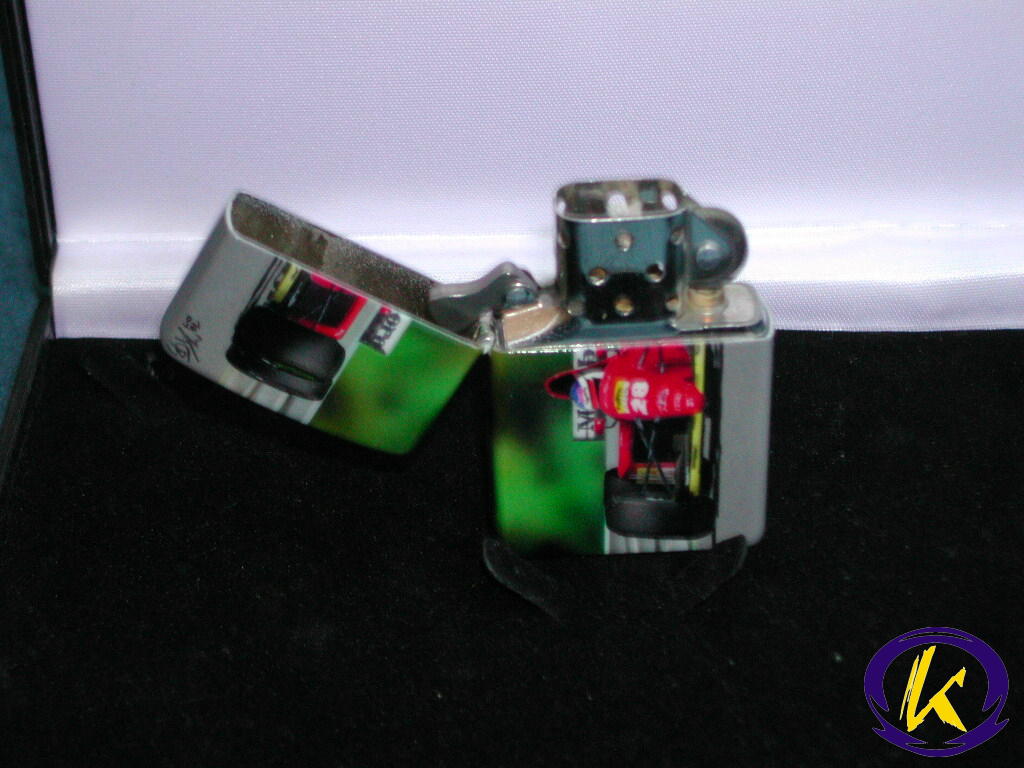 ZIPPO 2.JPG