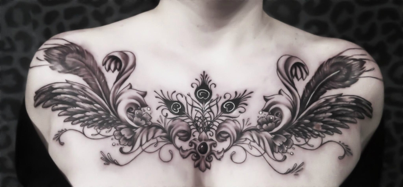 decollete TATTOO.jpg