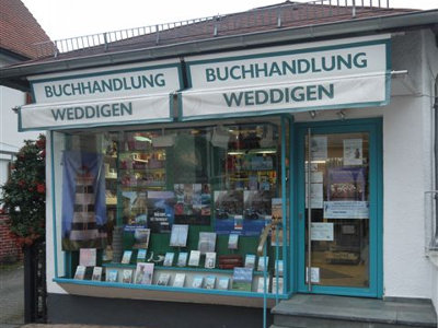 Kleine Buchhandlung mit Herz.jpg