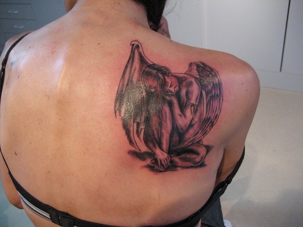 Tattoo schulter engel teufel Teufel tattoo